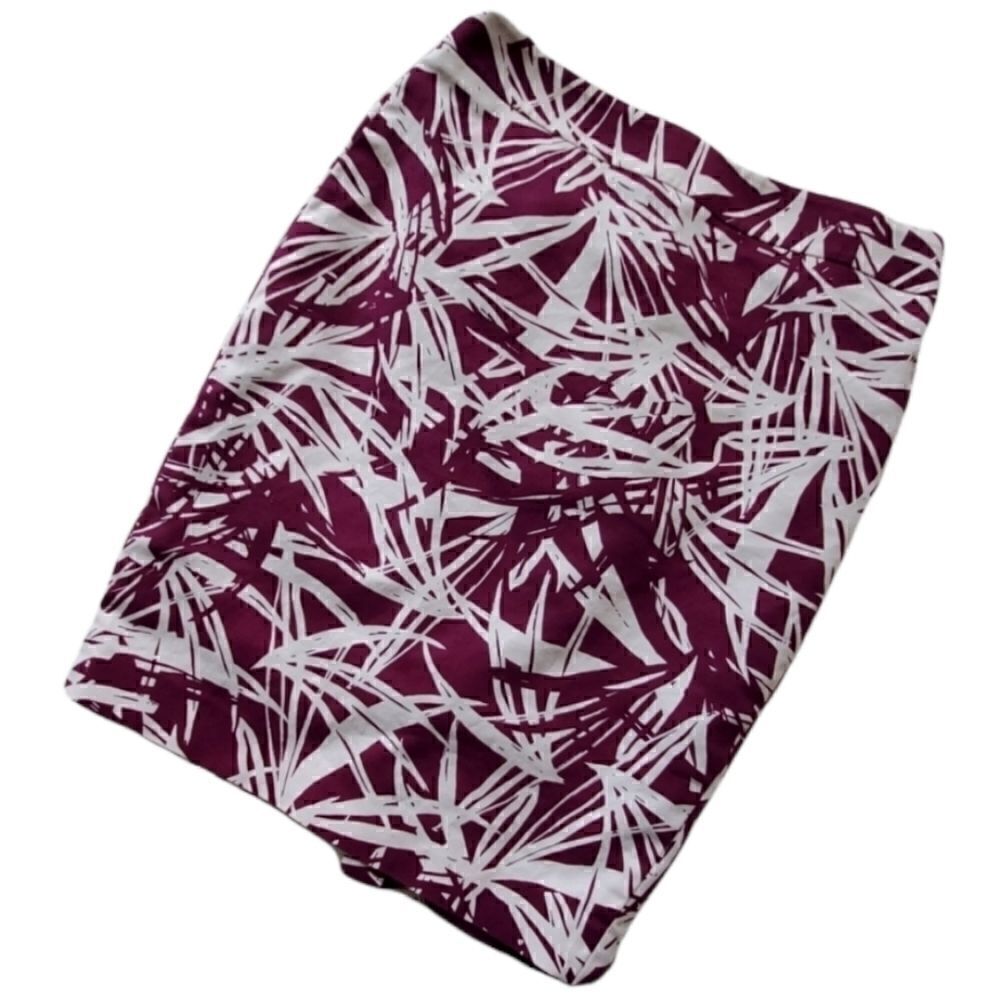 LOFT Sassy Pencil Skirt 